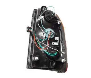 Recambio de piloto trasero izquierdo para mitsubishi l 200 (k60t) 1996-1999 referencia OEM IAM MR109127 108700151 MB8154054