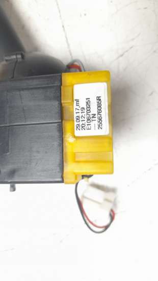 Recambio de mando intermitentes para renault captur 2013- zen referencia OEM IAM 255676085R   2