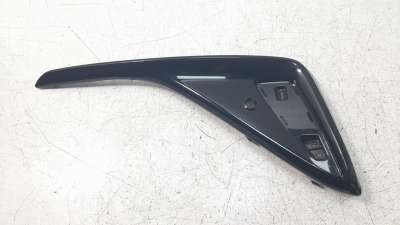 Recambio de molduras traseras para toyota c-hr 2016- hybrid gr sport referencia OEM IAM 52163YP010  