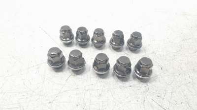 Recambio de herramientas para toyota c-hr 2016- hybrid gr sport referencia OEM IAM TORNILLO  