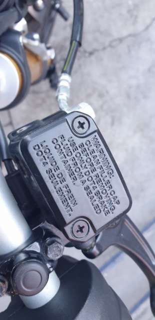Recambio de bomba freno delantera para triumph speed 400 2023- referencia OEM IAM TA131880  