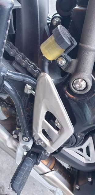 Recambio de bomba freno trasera para triumph speed 400 2023- referencia OEM IAM TA131804  