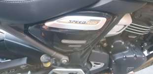 Recambio de moldura para triumph speed 400 2023- referencia OEM IAM 52TA0258  