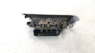 Recambio de aireador izquierdo para renault captur ii 2019- 1.0 tce referencia OEM IAM 687610280R  