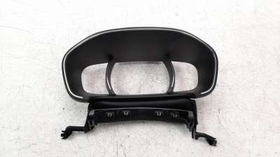 Recambio de moldura para renault megane iv grandtour 2016- business referencia OEM IAM 682647342R  