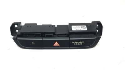 Recambio de warning para kia xceed 2019- drive referencia OEM IAM 93600J7000  