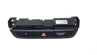Recambio de warning para kia xceed 2019- drive referencia OEM IAM 93600J7000  
