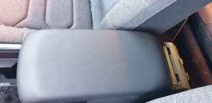 Recambio de apoyabrazos central para citroën c4 berlina 2020-2023 e-feel pack referencia OEM IAM 98310333ZD  