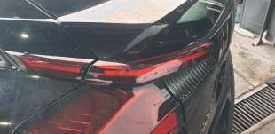 Recambio de piloto trasero izquierdo interior para citroën c4 berlina 2020-2023 e-feel pack referencia OEM IAM 9831120680  