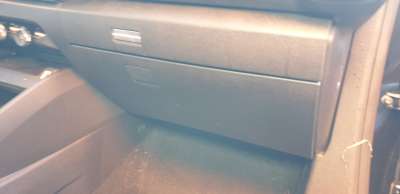 Recambio de guantera para citroën c4 berlina 2020-2023 e-feel pack referencia OEM IAM 98338983ZD  