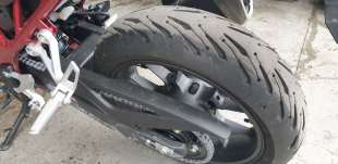Recambio de moldura para honda cb 750 hornet 2022- referencia OEM IAM 40510MGSD30  