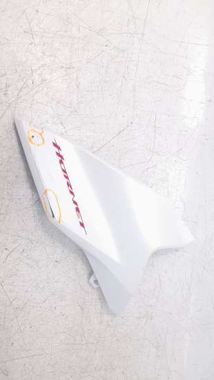 Recambio de carenado delantero izquierdo para honda cb 750 hornet 2022- referencia OEM IAM 64400MLBD00ZC   2