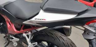 Recambio de moldura para honda cb 750 hornet 2022- referencia OEM IAM 77281MLBD00  