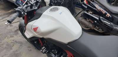 Recambio de deposito combustible para honda cb 750 hornet 2022- referencia OEM IAM 17500MLBD00ZD  