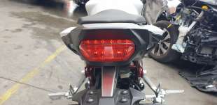 Recambio de luz central de freno para honda cb 750 hornet 2022- referencia OEM IAM 33701MKSE01  