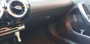 Recambio de guantera para mercedes-benz clase a berlina (bm 177) 2018- a 200 d (117.112) referencia OEM IAM 17768012009051  