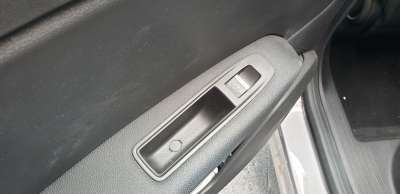 Recambio de mando elevalunas trasero izquierdo para renault captur ii 2019- techno referencia OEM IAM 254114723R  