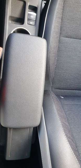 Recambio de apoyabrazos central para renault captur ii 2019- techno referencia OEM IAM 969201051R  