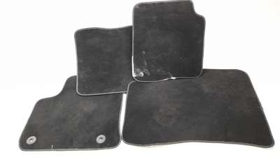 Recambio de juego alfombrillas para citroën c4 berlina 2020-2023 e-feel referencia OEM IAM 98355572ZD  