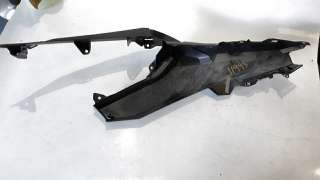 Recambio de moldura para honda adv 350 2022- referencia OEM IAM 83520K2LD000  