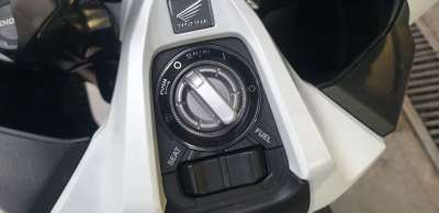 Recambio de conmutador de arranque para honda adv 350 2022- referencia OEM IAM 35100K2LD01  