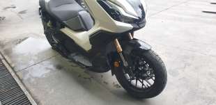 Recambio de electroventilador para honda adv 350 2022- referencia OEM IAM 19020MGSD31  