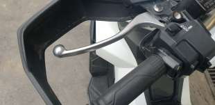 Recambio de maneta izquierda para honda adv 350 2022- referencia OEM IAM 53178K04931  