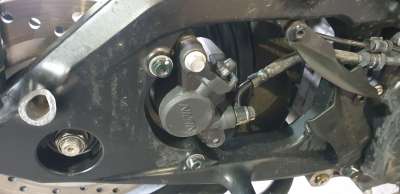 Recambio de pinza de freno trasera derecha para honda adv 350 2022- referencia OEM IAM 43150K1BT01  