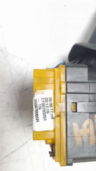 Recambio de mando limpia para renault captur 2013- zen referencia OEM IAM 255676085R   2
