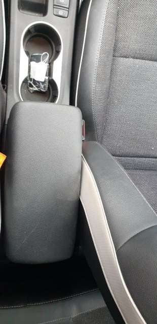 Recambio de apoyabrazos central para renault captur ii 2019- techno referencia OEM IAM 969201051R  