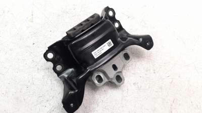 Recambio de soporte motor izquierdo para seat ateca (khp) 2020-2022 style go referencia OEM IAM 5Q0199555AD  