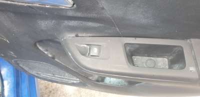 Recambio de mando elevalunas trasero derecho para opel corsa f 2019- ultimate referencia OEM IAM 98044803ZD  