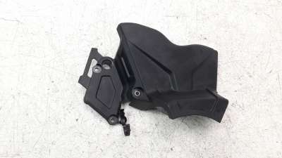 Recambio de moldura para honda cb 750 hornet 2022- referencia OEM IAM 11351MLBD00  