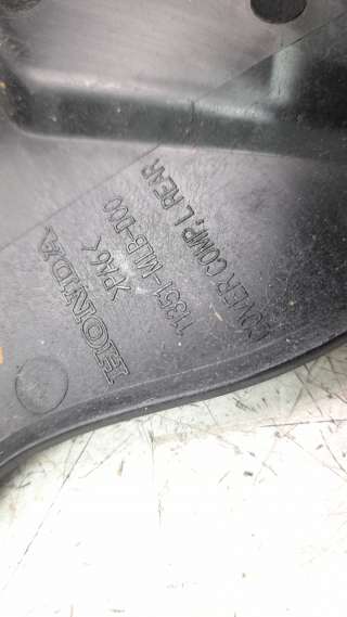 Recambio de moldura para honda cb 750 hornet 2022- referencia OEM IAM 11351MLBD00  