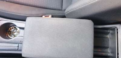 Recambio de apoyabrazos central para seat arona 2017- xcellence referencia OEM IAM 6F0864207A  