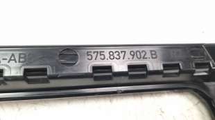Recambio de moldura para seat ateca (khp) 2020-2022 style go referencia OEM IAM 575837902B   2
