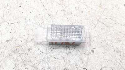 Recambio de luz interior para seat ateca (khp) 2020-2022 style go referencia OEM IAM 7L0947415  