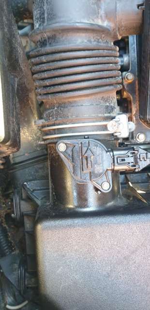 Recambio de caudalimetro para toyota rav4 2018- hybrid 4x2 advance referencia OEM IAM 2220475040  