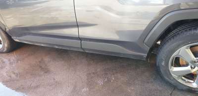 Recambio de estribos laterales para toyota rav4 2018- hybrid 4x2 advance referencia OEM IAM 7586042031  