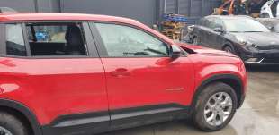 Recambio de puerta delantera derecha para jeep avenger 2022-2023 altitude referencia OEM IAM 52169861  