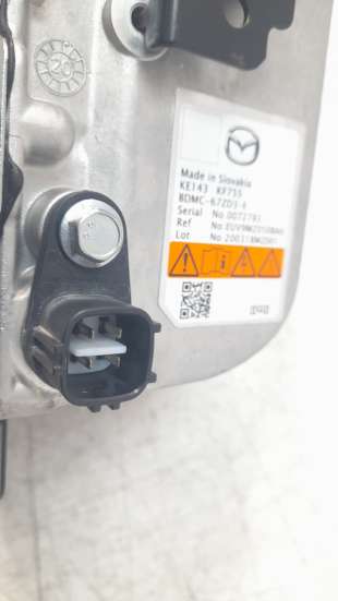 Recambio de inversor para mazda 3 sedán (bp) 2019- referencia OEM IAM BDMC67ZD3E   2