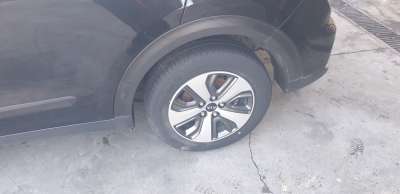 Recambio de amortiguador trasero izquierdo para kia niro 2016- business referencia OEM IAM 55310G5200  