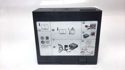 Recambio de herramientas para audi a1 (8x) 2010-2014 ambition referencia OEM IAM 8X0012615  