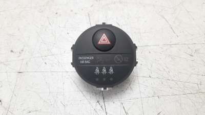 Recambio de warning para toyota yaris 2017- hybrid feel referencia OEM IAM 839500D100  