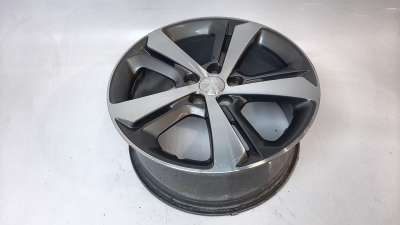 Recambio de llanta para peugeot 308 sw 2014- gt line referencia OEM IAM 9677989777  