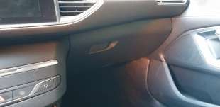 Recambio de guantera para peugeot 308 sw 2014- gt line referencia OEM IAM 16108047ZD  