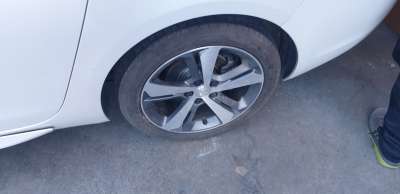 Recambio de amortiguador trasero izquierdo para peugeot 308 sw 2014- gt line referencia OEM IAM 9817349480  