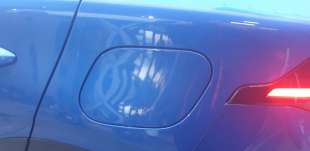 Recambio de tapa exterior combustible para kia sportage (nq5) 2021- drive referencia OEM IAM 69511R2000  