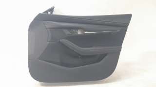 Recambio de guarnecido puerta delantera derecha para mazda 3 sedán (bp) 2019- referencia OEM IAM BCJH6843Z  