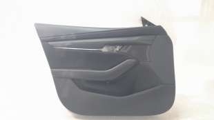 Recambio de guarnecido puerta delantera izquierda para mazda 3 sedán (bp) 2019- referencia OEM IAM BCJH6846Z   2